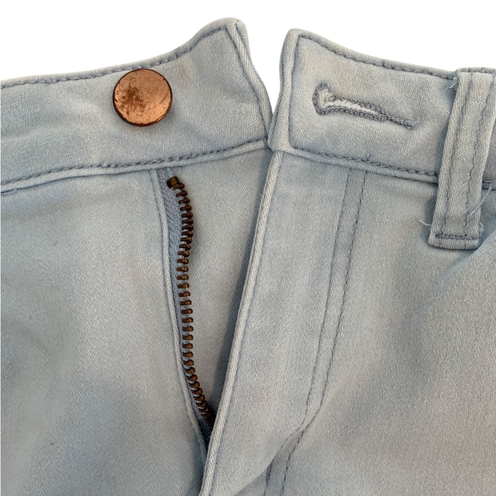 FOREVER 21 Jeans Blue Denim Light Wash Mid Rise Casual Cuffed Hem Women’s 30 - Picture 5 of 15